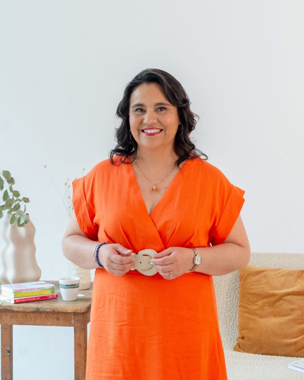 Malu Arratibel profesional en acompañamiento emocional, terapia integral y procesos de transformación personal